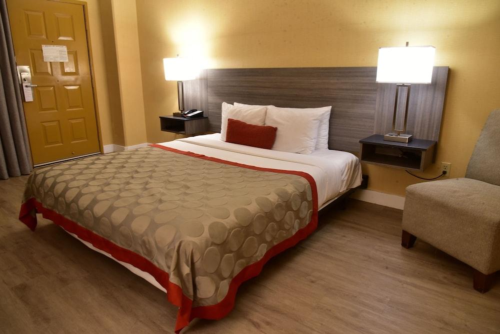 Ramada By Wyndham San Diego נשיונל סיטי מראה חיצוני תמונה