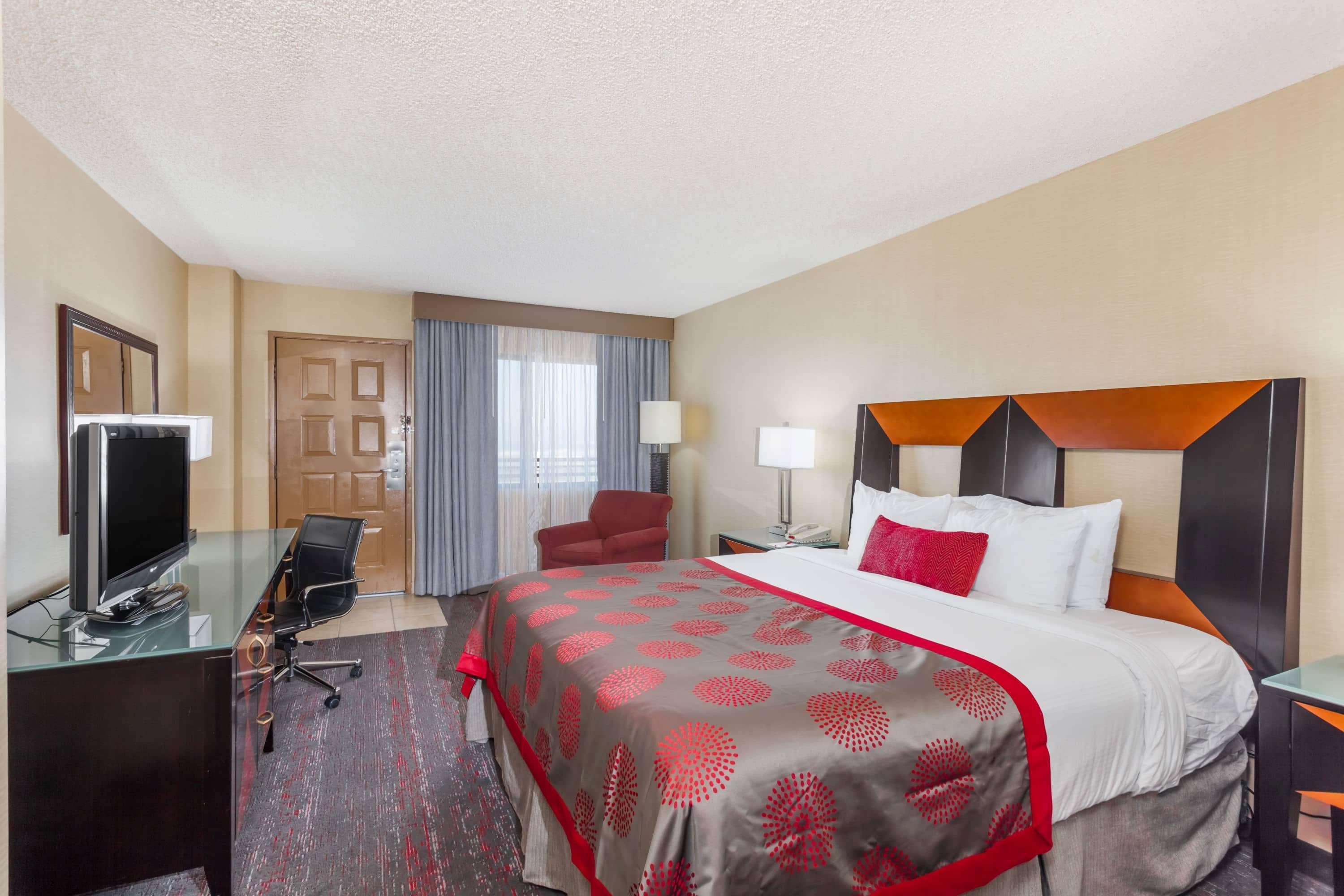 Ramada By Wyndham San Diego נשיונל סיטי מראה חיצוני תמונה