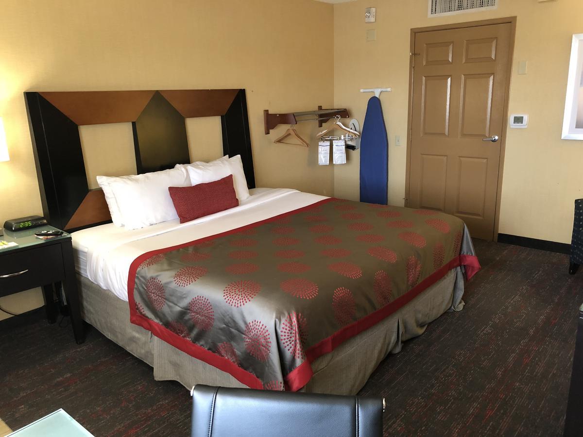 Ramada By Wyndham San Diego נשיונל סיטי מראה חיצוני תמונה