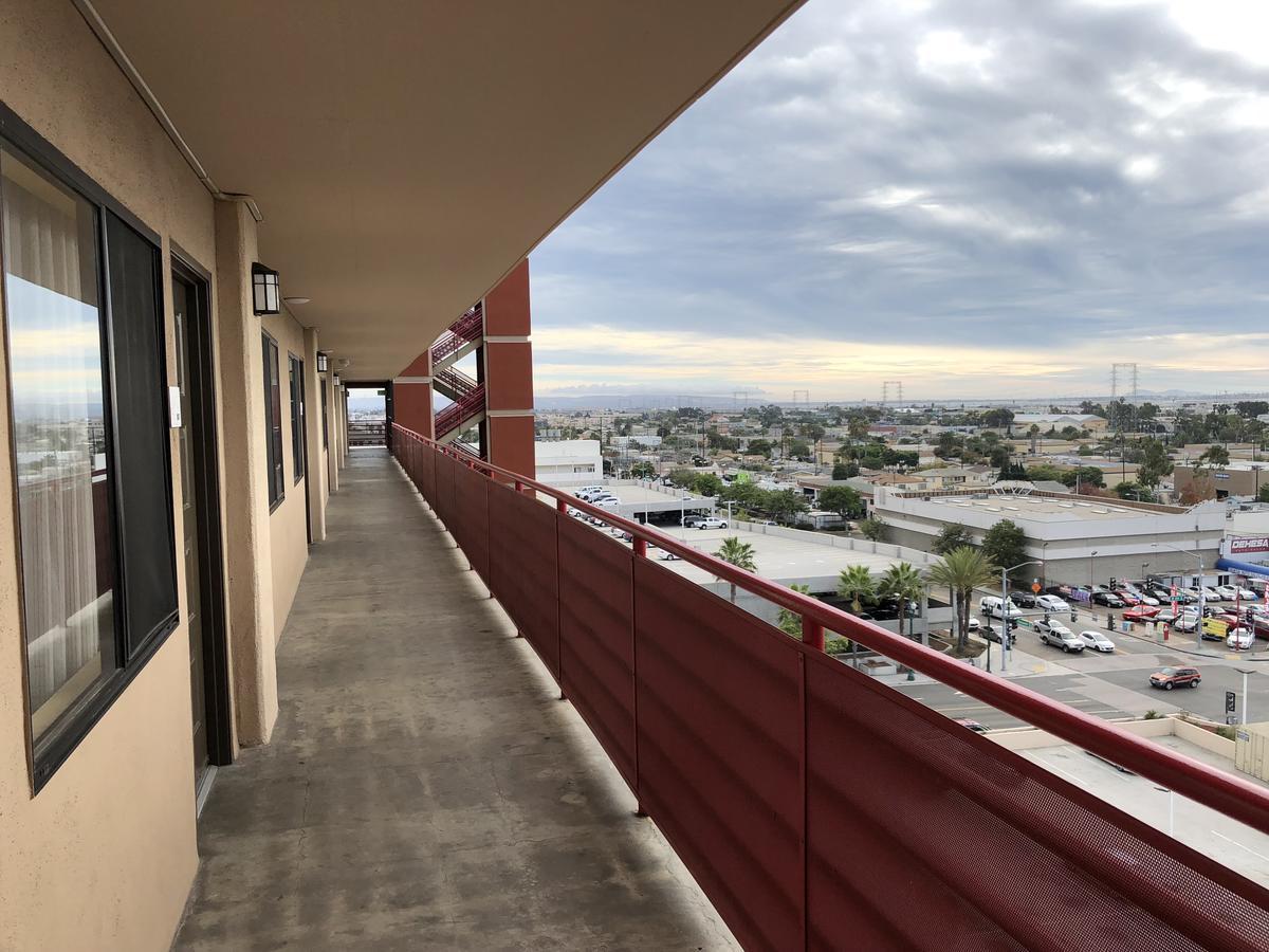 Ramada By Wyndham San Diego נשיונל סיטי מראה חיצוני תמונה